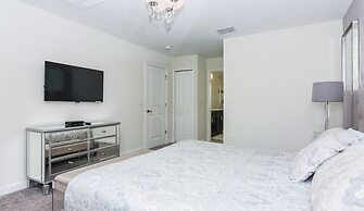 Fancy Family Home at Championsgate Chg101