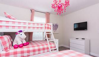 Fancy Family Home at Championsgate Chg101