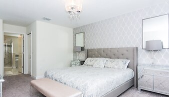 Fancy Family Home at Championsgate Chg101