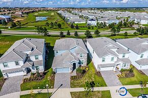 Fancy Family Home at Championsgate Chg101