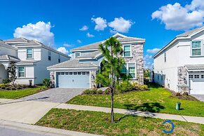 Fancy Family Home at Championsgate Chg101