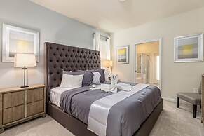 Bright Elegant Home at Solterra Resort Sol103