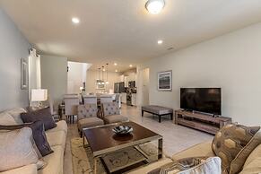 Bright Elegant Home at Solterra Resort Sol103