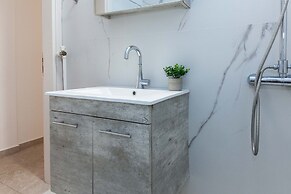 Palaio Faliro Gem 1 Bd Apt with Balcony