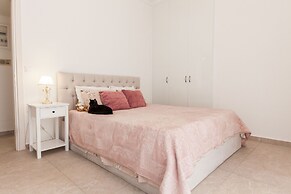 Palaio Faliro Gem 1 Bd Apt with Balcony