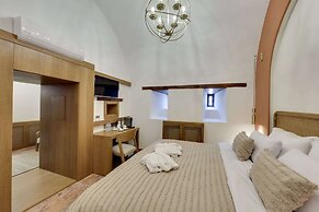 Silk Road Museum Hotel