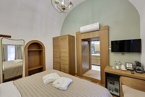 Silk Road Museum Hotel