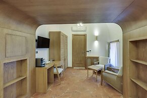 Silk Road Museum Hotel