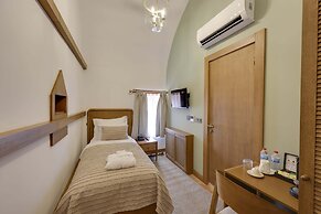 Silk Road Museum Hotel