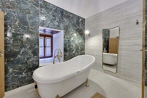 Silk Road Museum Hotel