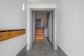 Brand new luxury apartment riverside