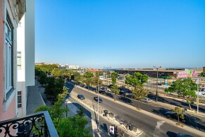 Brand new luxury apartment riverside