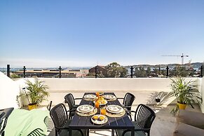 Brand new luxury apartment riverside