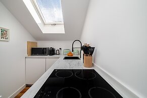 Brand new luxury apartment riverside