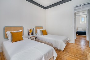 Brand new luxury apartment riverside