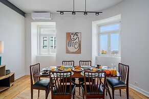 Brand new luxury apartment riverside