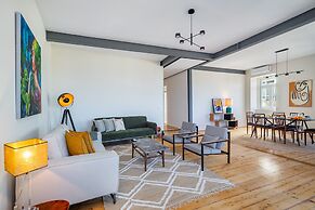 Brand new luxury apartment riverside