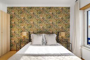 Sunset Views and Sea Breezes