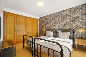 Sunset Views and Sea Breezes