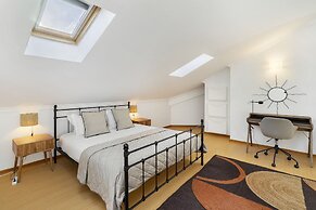 Sunset Views and Sea Breezes