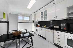 Sunset Views and Sea Breezes