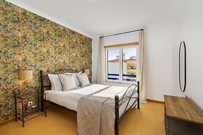 Sunset Views and Sea Breezes