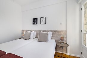 Peaceful Algés Family Home