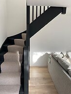 Sleeps7-parking-garden-patio