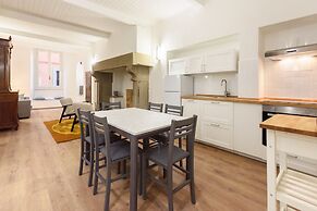 Uffizi 3 bedrooms by Mmega