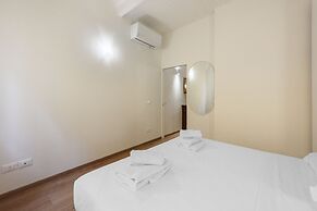 Uffizi 3 bedrooms by Mmega