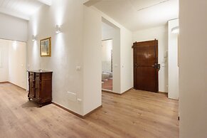 Uffizi 3 bedrooms by Mmega