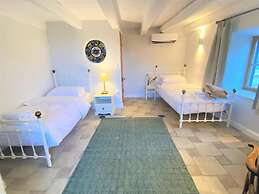 The Olivestone Village - Yoga Retreat Paradise