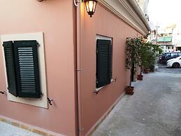 Sole Apartments - Near Corfu Port