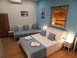Sole Apartments - Near Corfu Port