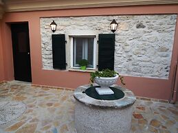 Sole Apartments - Near Corfu Port