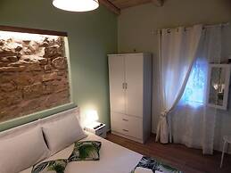 Sole Apartments - Near Corfu Port