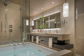 Four Seasons Hotel Osaka