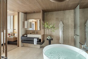 Four Seasons Hotel Osaka