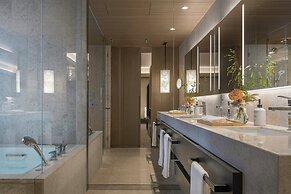 Four Seasons Hotel Osaka