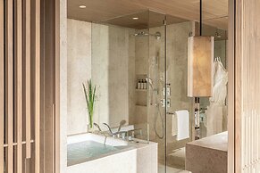 Four Seasons Hotel Osaka