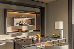 Four Seasons Hotel Osaka