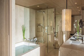 Four Seasons Hotel Osaka