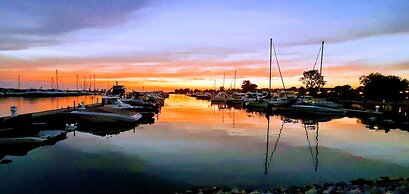 Parkside Flat #5 - Seacliff Beach Suites