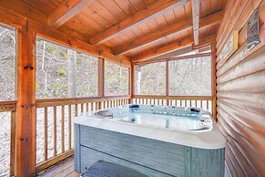 Pigeon Forge Vacation Rental w/ Private Hot Tub!