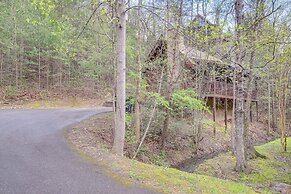 Pigeon Forge Vacation Rental w/ Private Hot Tub!