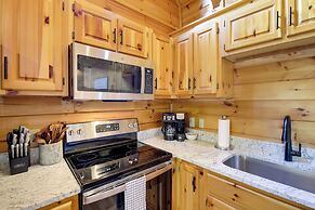 Pigeon Forge Vacation Rental w/ Private Hot Tub!