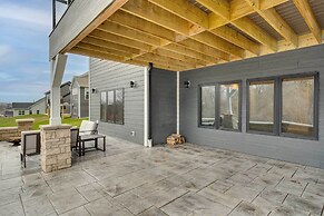 Cozy Waukesha Vacation Rental Near Nature Center!