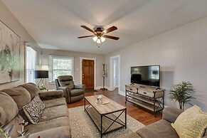 Dog-friendly Springfield Home < 1 Mi to Msu!