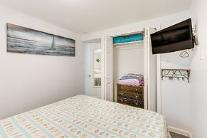 Milford Vacation Rental ~ 1 Block to Beach!