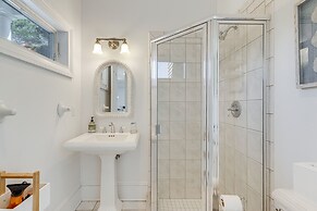 Hamptons Home Near Beaches w/ Pool & Water Views!